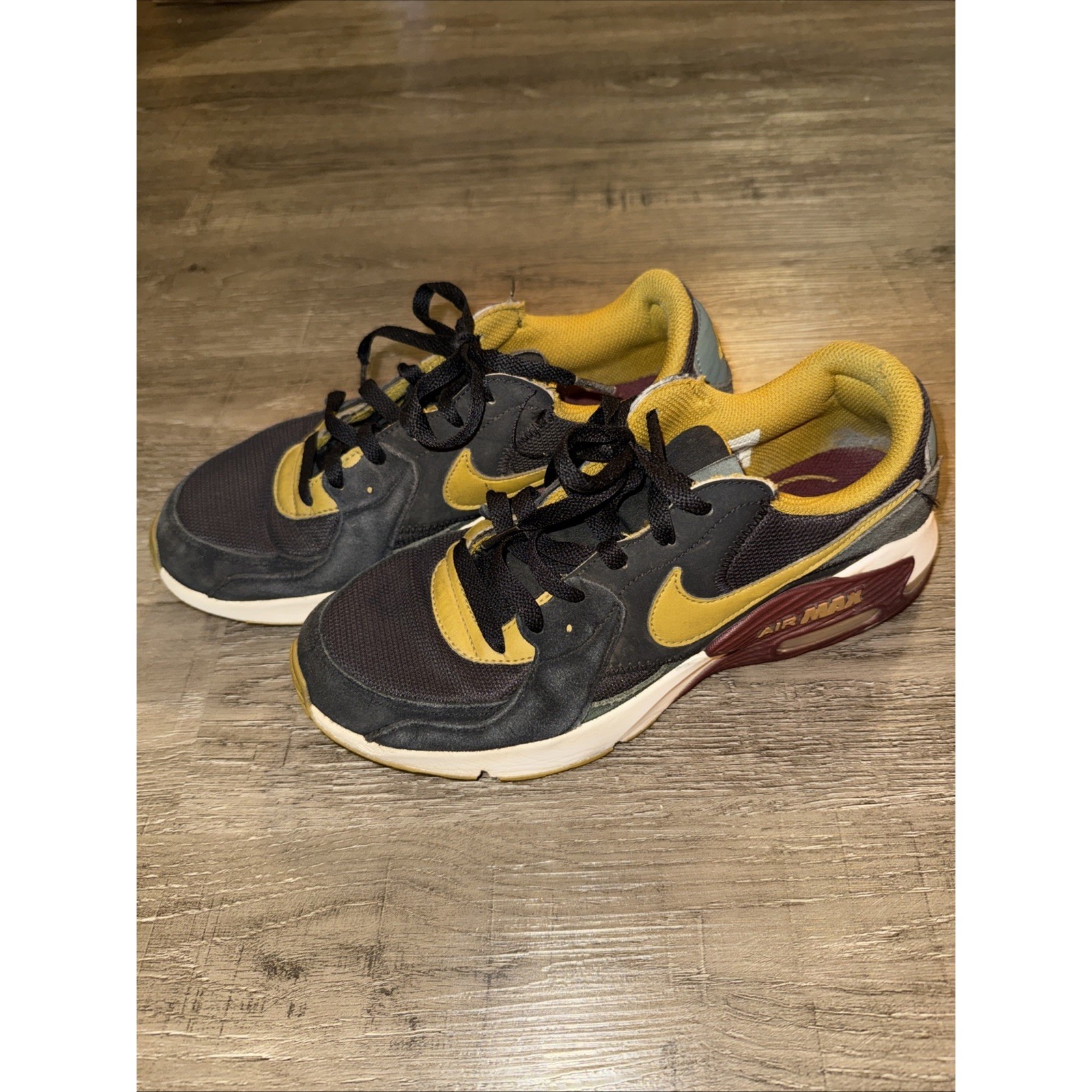 Nike Air Max Excee Black Gold Green Team Red Hq3610-010 Mens Sz 7.5 Us